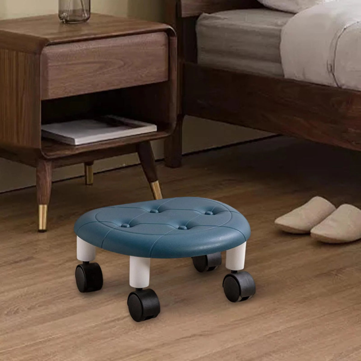 Low Rolling Seat with Wheels Rotatable Blue O821