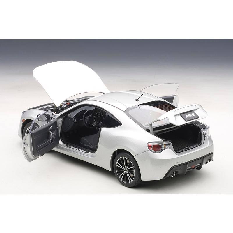 1/18 Scion FR-S Silver Metallic I68324
