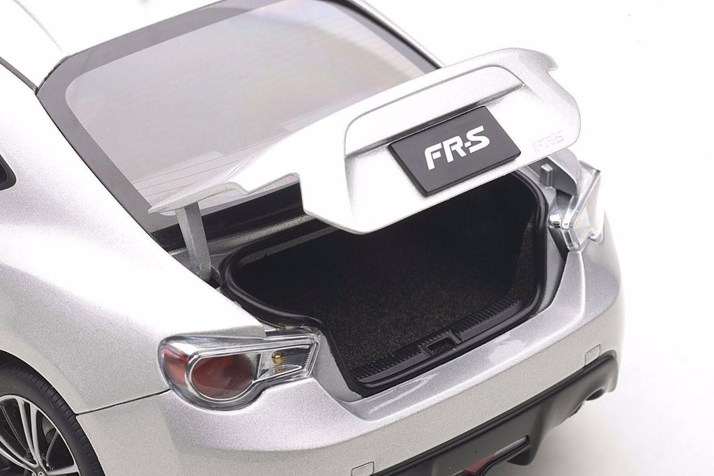 1/18 Scion FR-S Silver Metallic I68324