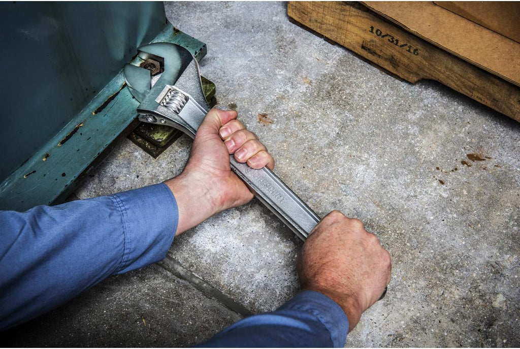 24 Adjustable Tapered Handle Wrench M4126