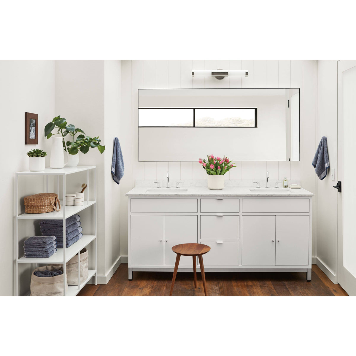 Modern Bookcase D117947