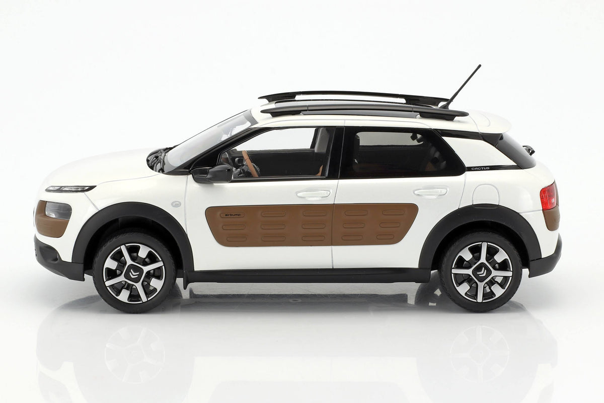 1:18 2014 Citroen C4 Cactus Diecast Model Car Pearl White N651942