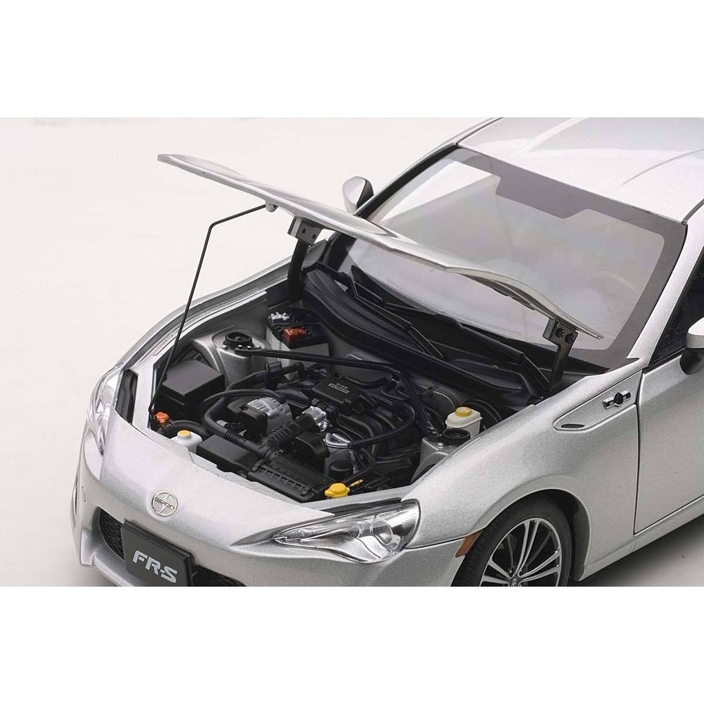 1/18 Scion FR-S Silver Metallic I68324