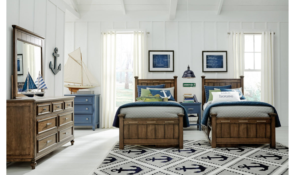 Twin Low Post Bed in Cabin Brown C65612